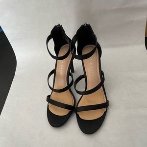 Kelly and Katie Cleo, black